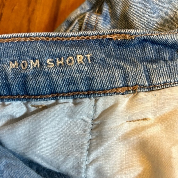 American Eagle Mom Short 8 very good condition - Picture 3 of 6